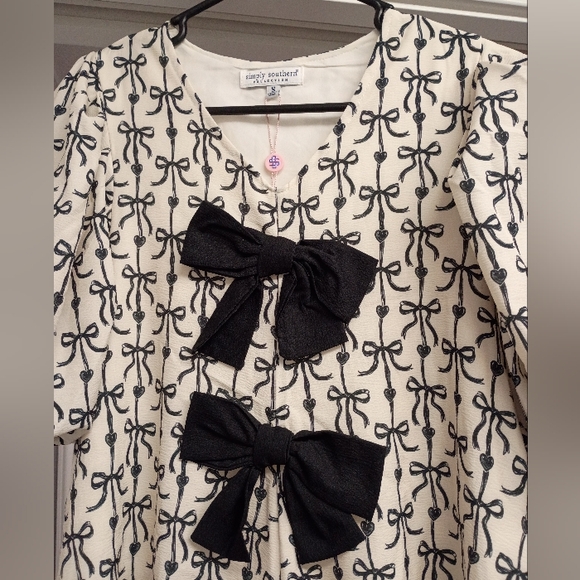 Simply Southern Black and White Bow Mini Dress Women's Size Small New - Picture 4 of 7